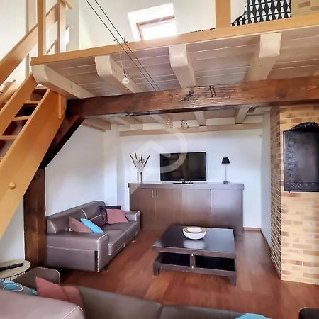 Villa Louisa Zellenberg Bagian luar foto